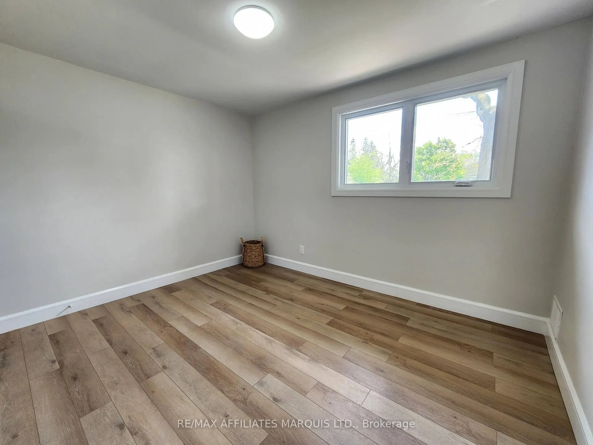 Photo 13 of 1409 Leonard Avenue, Cornwall — HOMEH