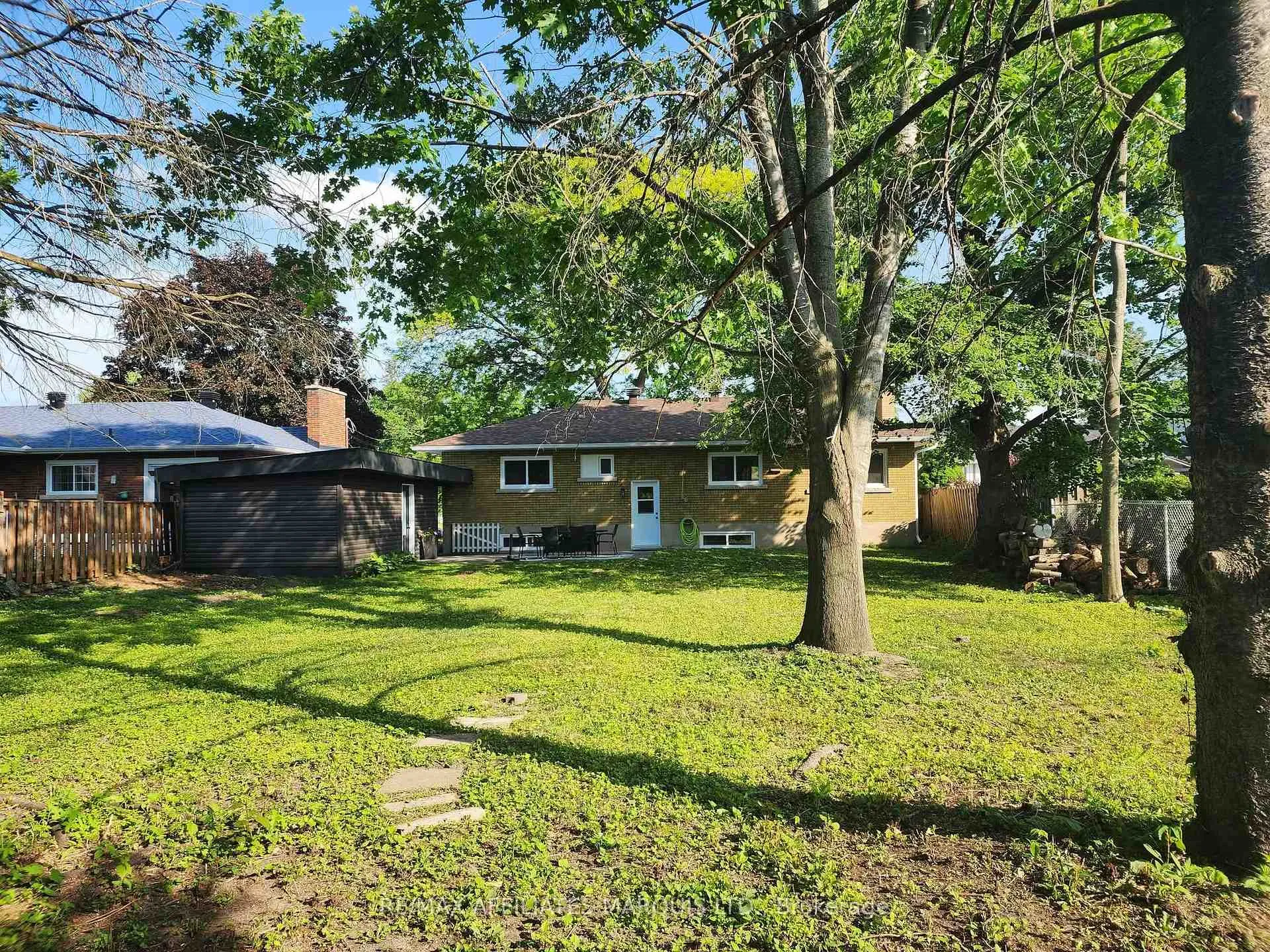 Photo 26 of 1409 Leonard Avenue, Cornwall — HOMEH