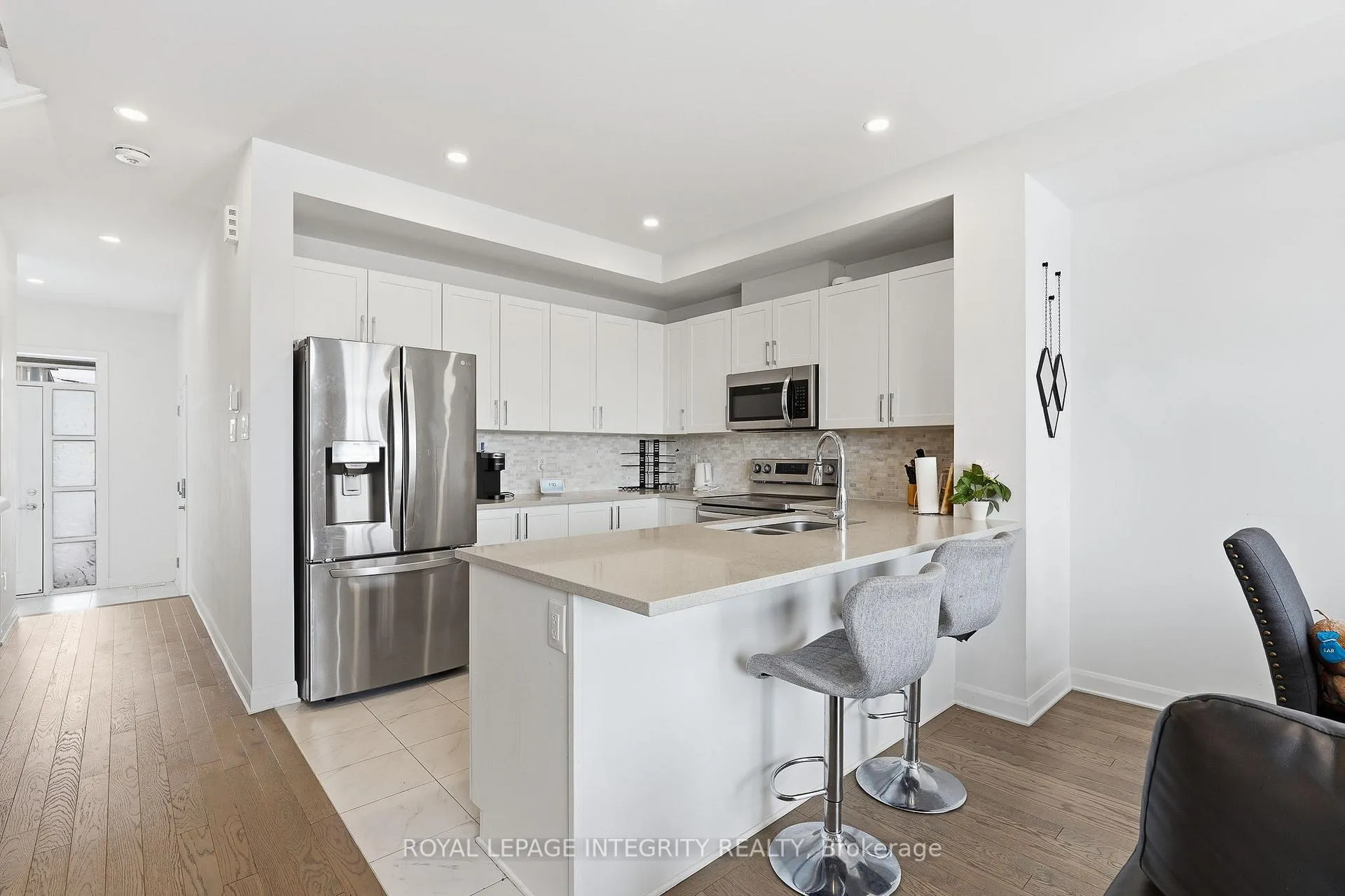 Photo 8 of 516 Prominence Way, Ottawa, Avalon East — HOMEH