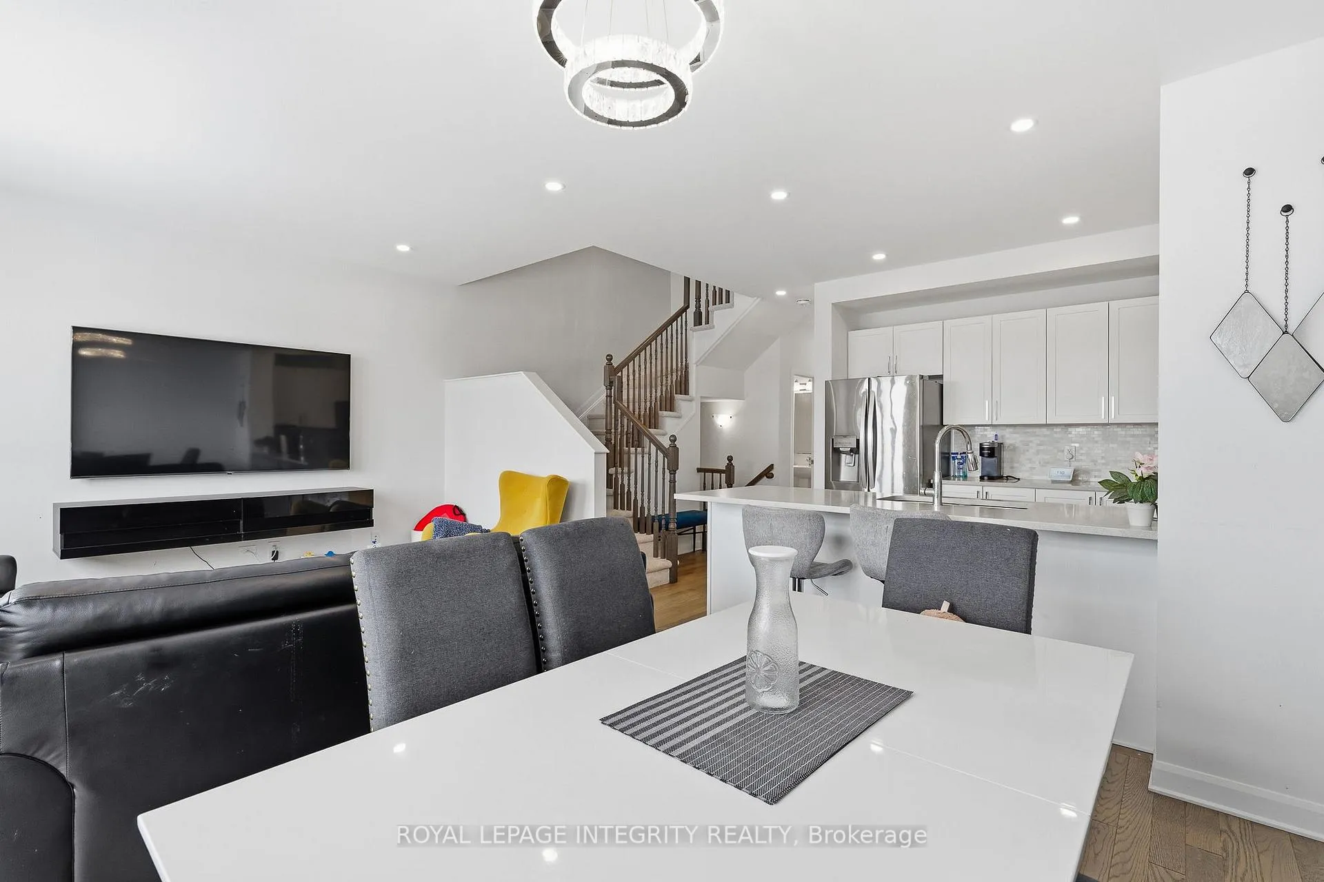 Photo 10 of 516 Prominence Way, Ottawa, Avalon East — HOMEH