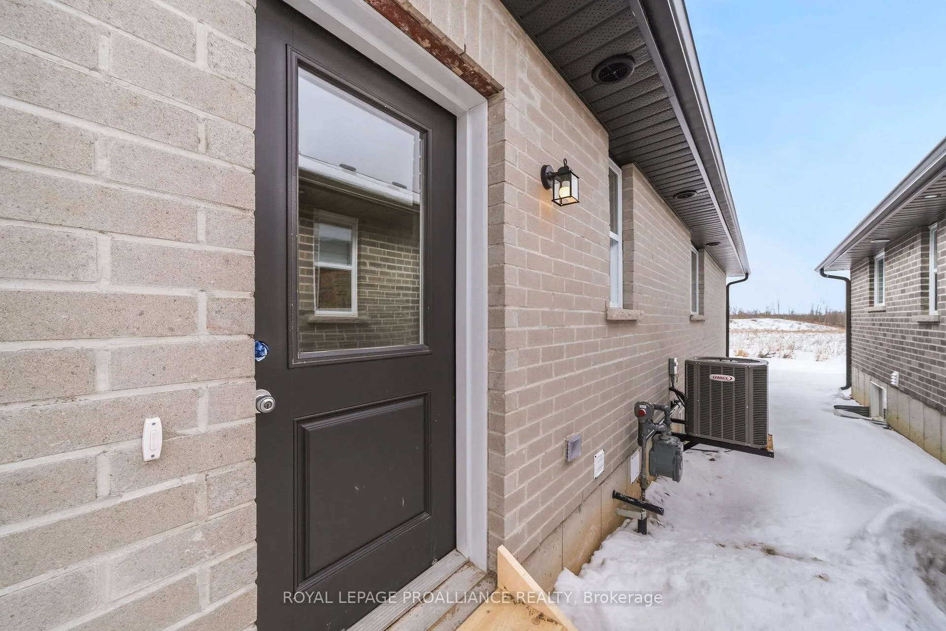 Photo 21 of 87 Hastings Park Drive, Belleville, Belleville Ward — HOMEH