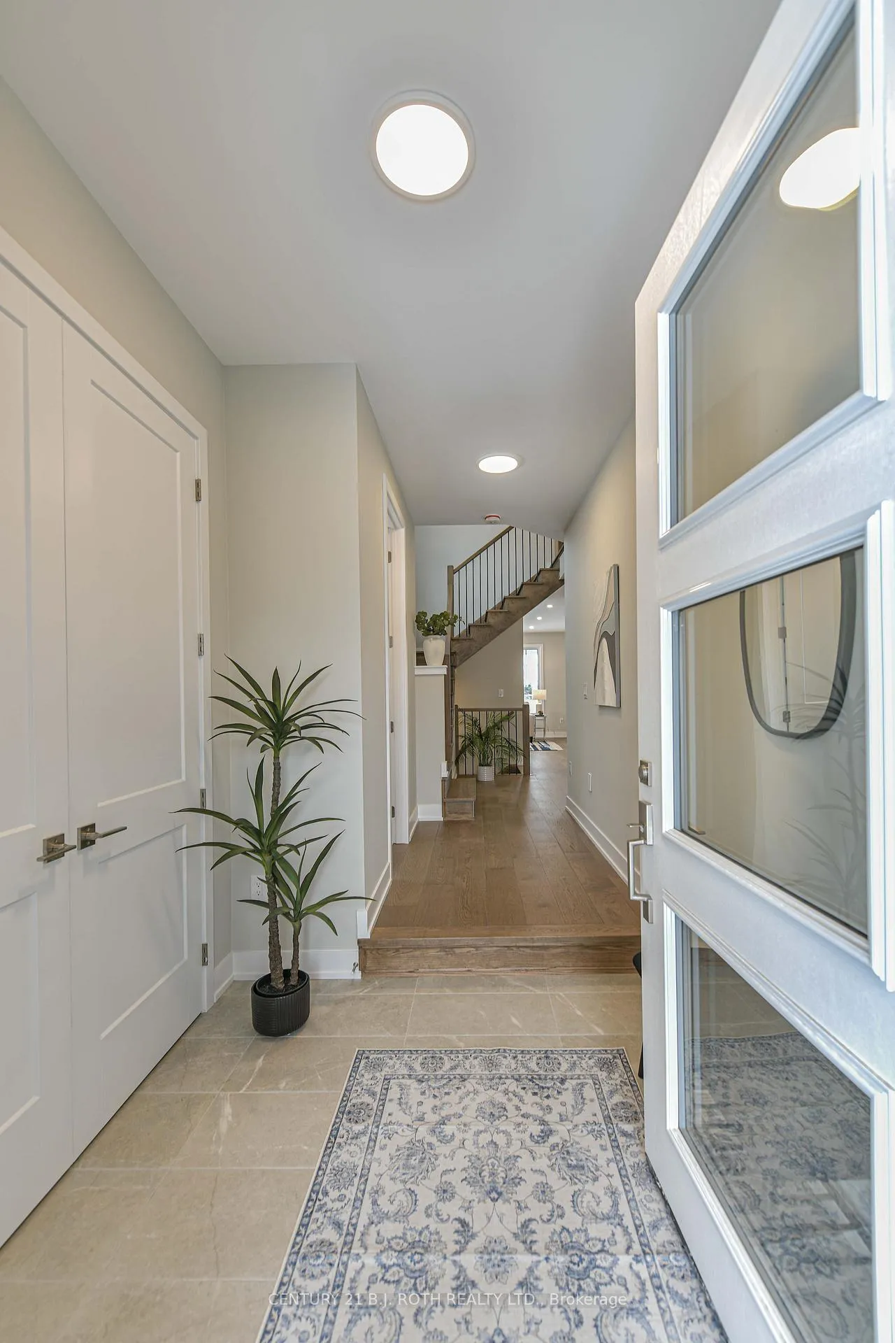 Photo 2 of 3199 Orion Boulevard, Orillia — HOMEH
