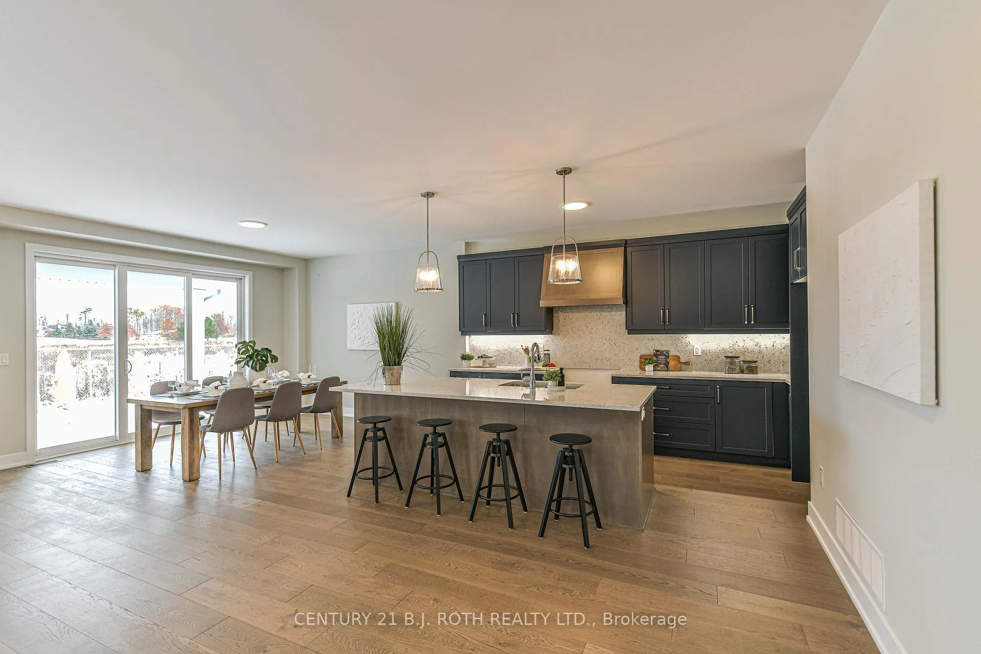 Photo 4 of 3199 Orion Boulevard, Orillia — HOMEH