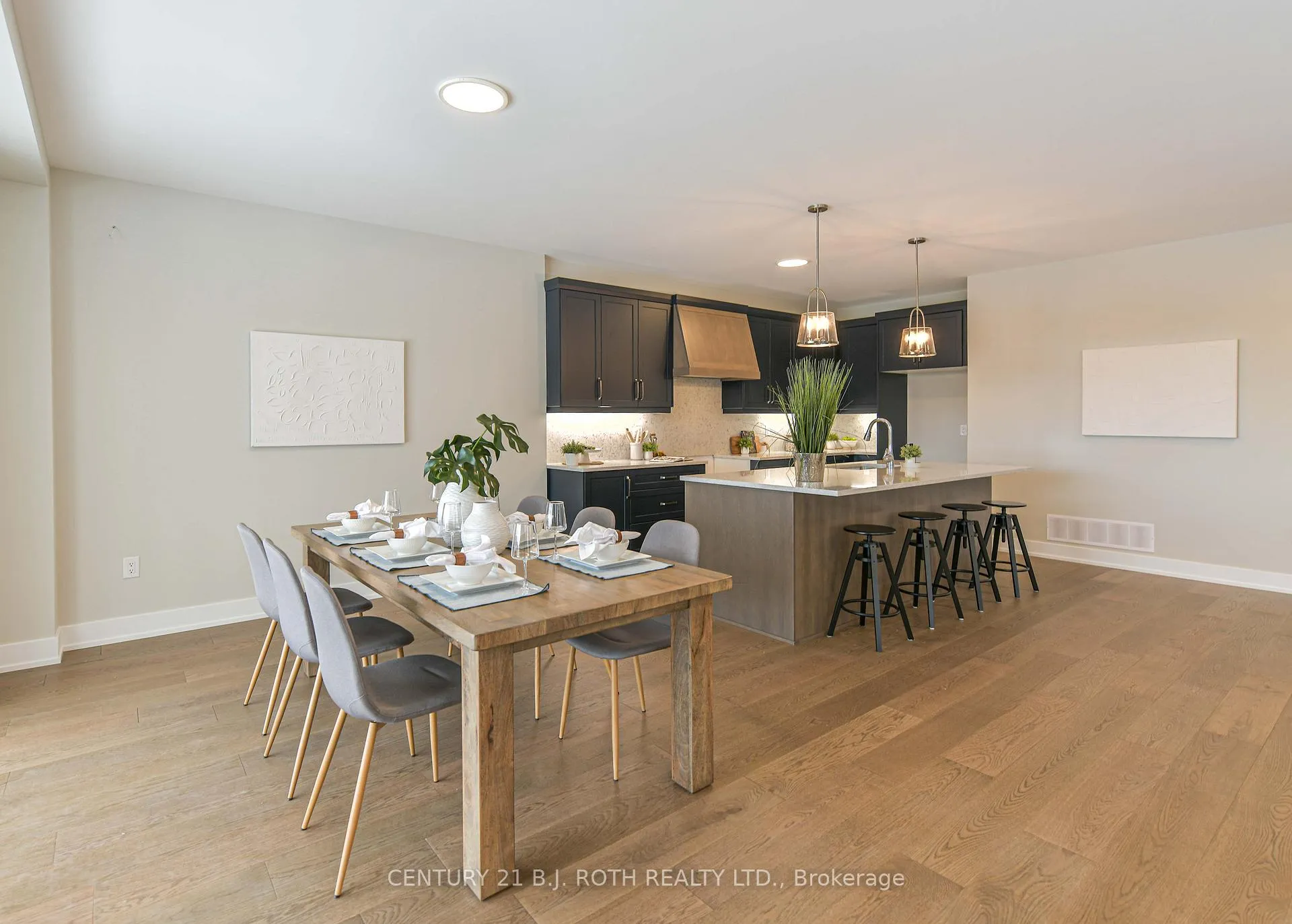 Photo 10 of 3199 Orion Boulevard, Orillia — HOMEH