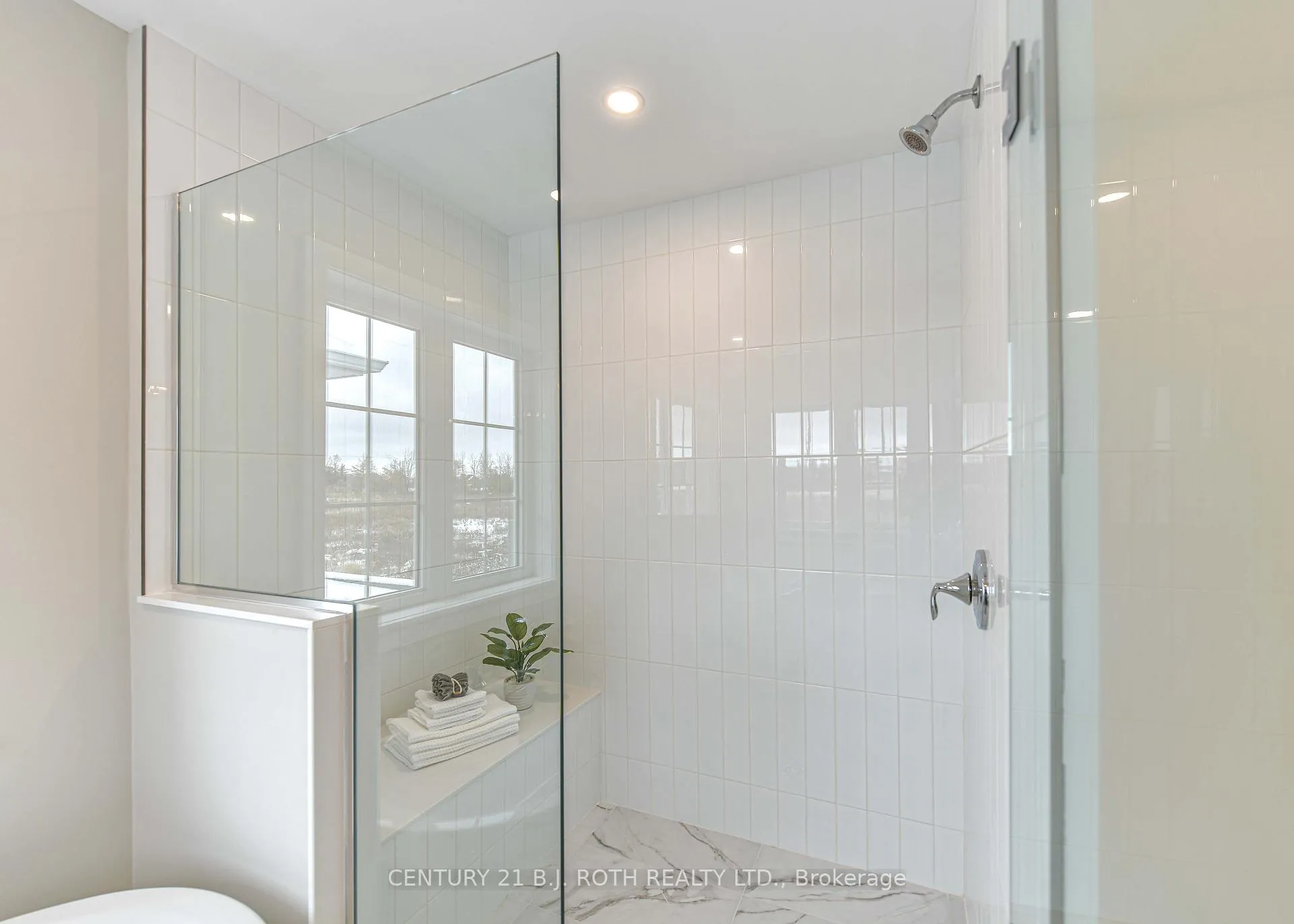 Photo 22 of 3199 Orion Boulevard, Orillia — HOMEH
