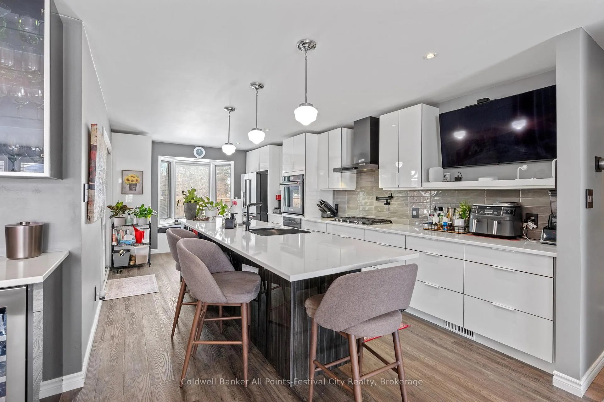 Photo 10 of 345 Krohmer Drive, Goderich, Goderich (Town) — HOMEH
