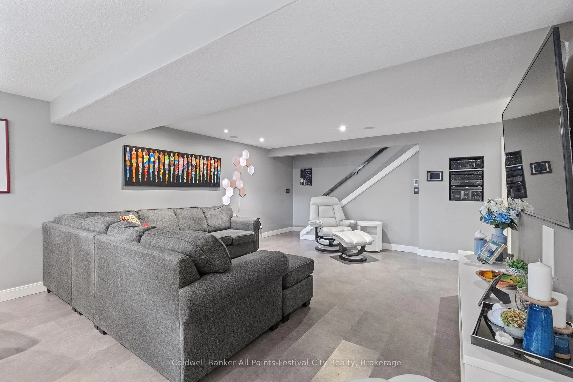 Photo 27 of 345 Krohmer Drive, Goderich, Goderich (Town) — HOMEH