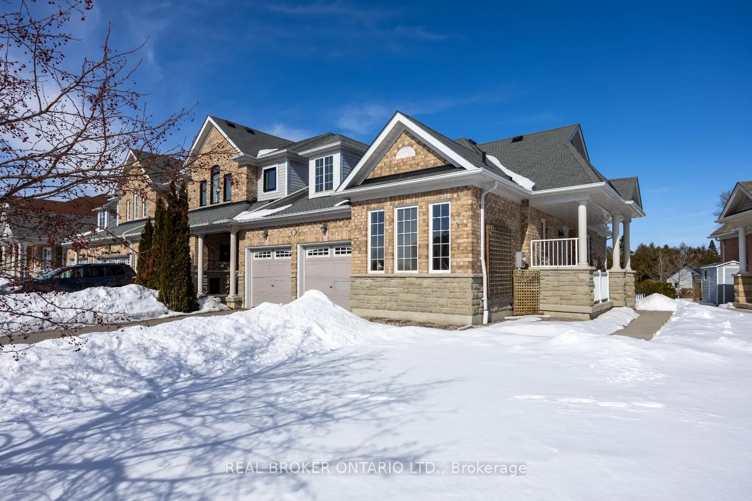 Photo 1 of 18 Harvey Johnston Way, Whitby, Brooklin — HOMEH