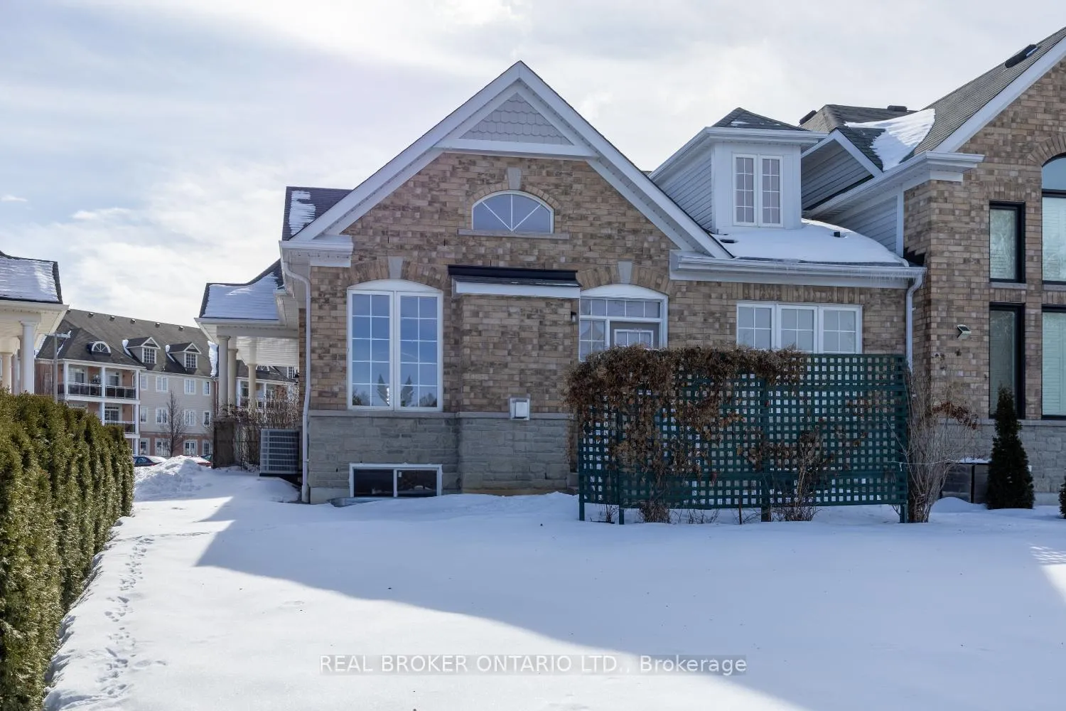 Photo 27 of 18 Harvey Johnston Way, Whitby, Brooklin — HOMEH