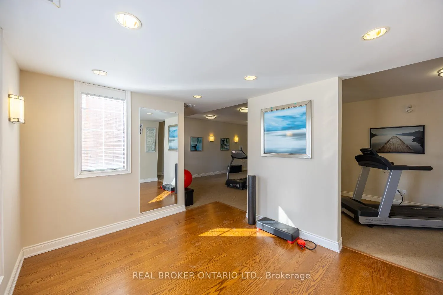 Photo 35 of 18 Harvey Johnston Way, Whitby, Brooklin — HOMEH