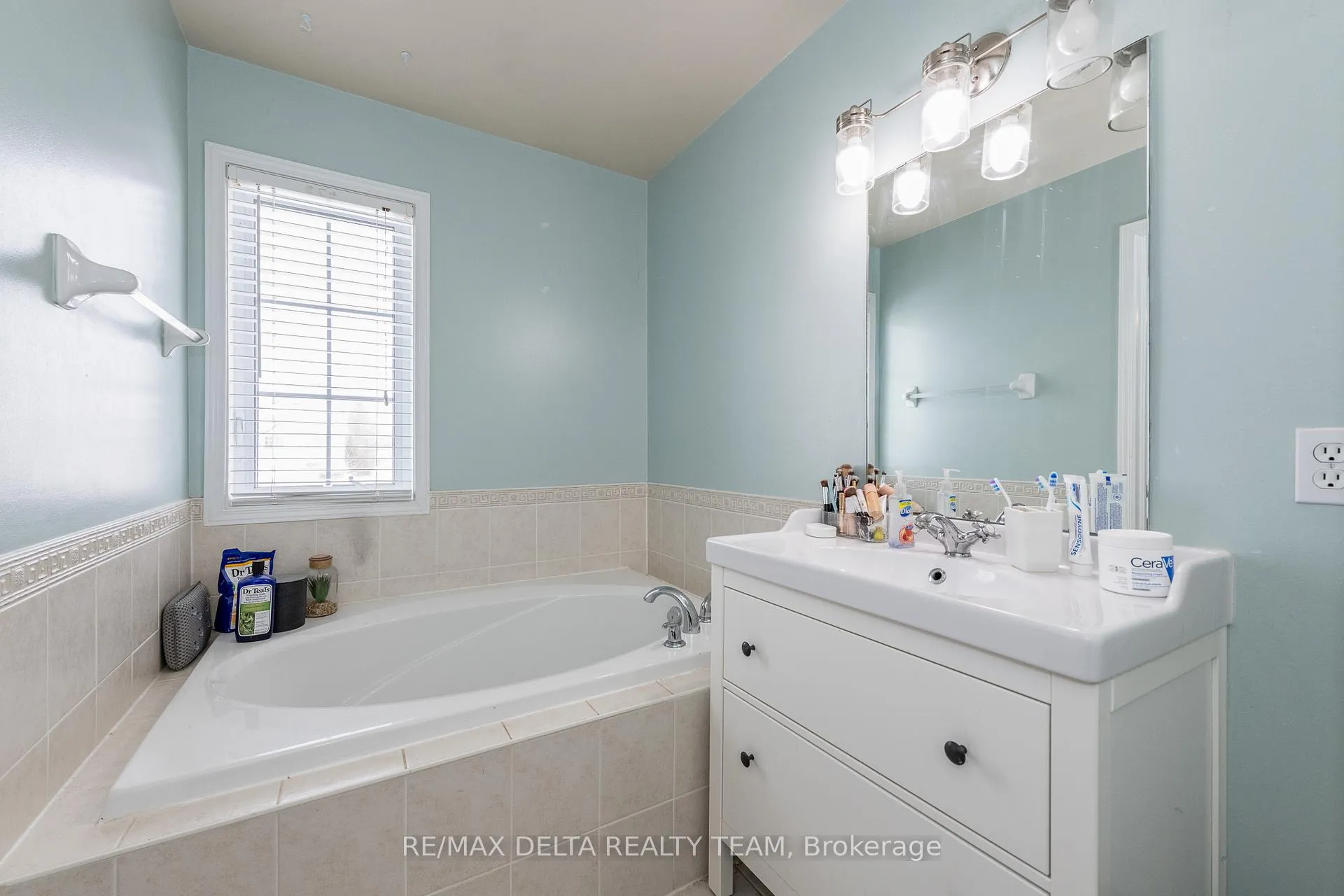Photo 16 of 152 Ludlowe Street, Ottawa, Fallingbrook/Gardenway South — HOMEH
