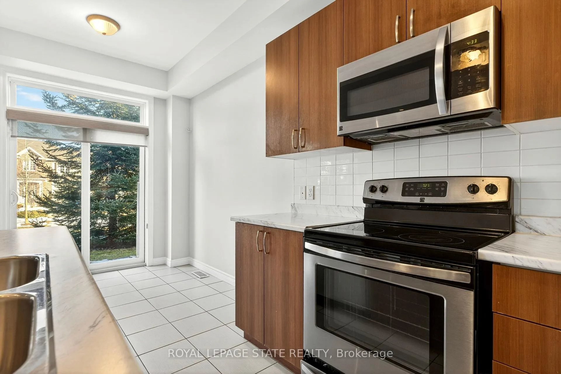 Photo 17 of Unit 34, 90 Raymond Road, Hamilton, Meadowlands — HOMEH
