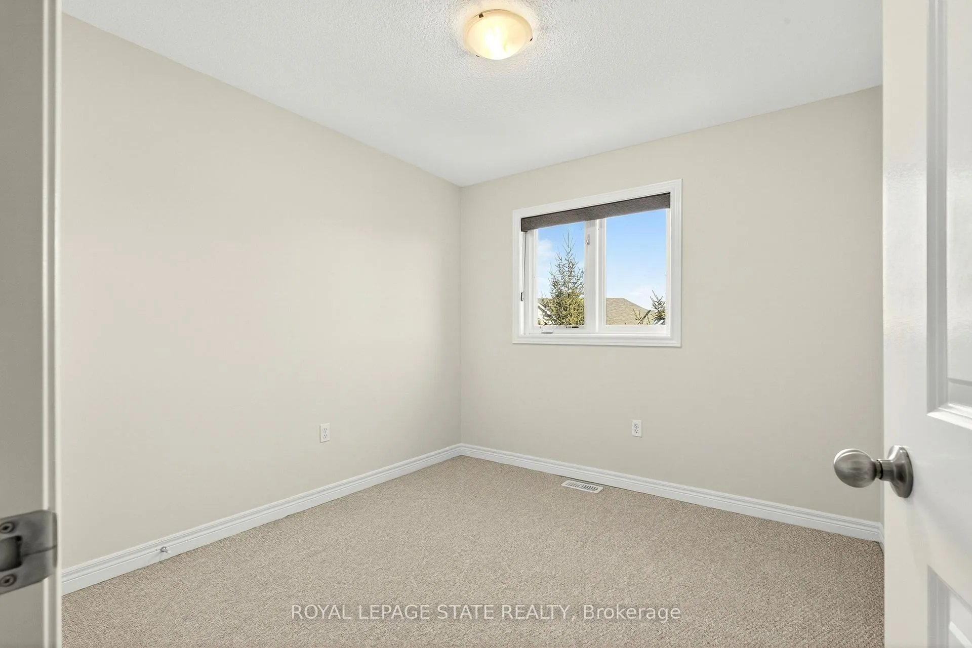 Photo 34 of Unit 34, 90 Raymond Road, Hamilton, Meadowlands — HOMEH