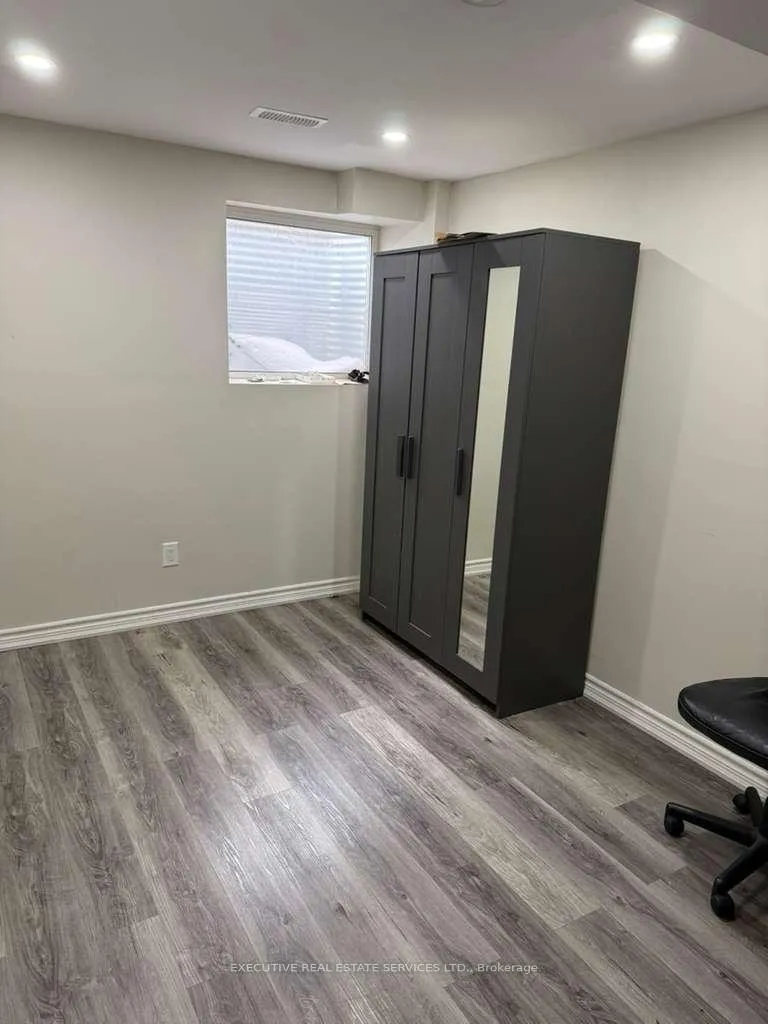 Photo 7 of Unit Basement, 40 Roulette Crescent, Brampton, Northwest Brampton — HOMEH