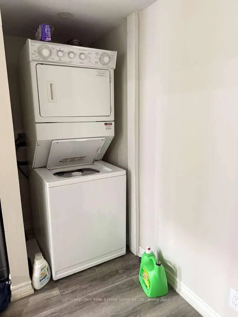 Photo 10 of Unit Basement, 40 Roulette Crescent, Brampton, Northwest Brampton — HOMEH