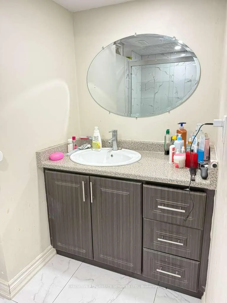 Photo 13 of Unit Basement, 40 Roulette Crescent, Brampton, Northwest Brampton — HOMEH
