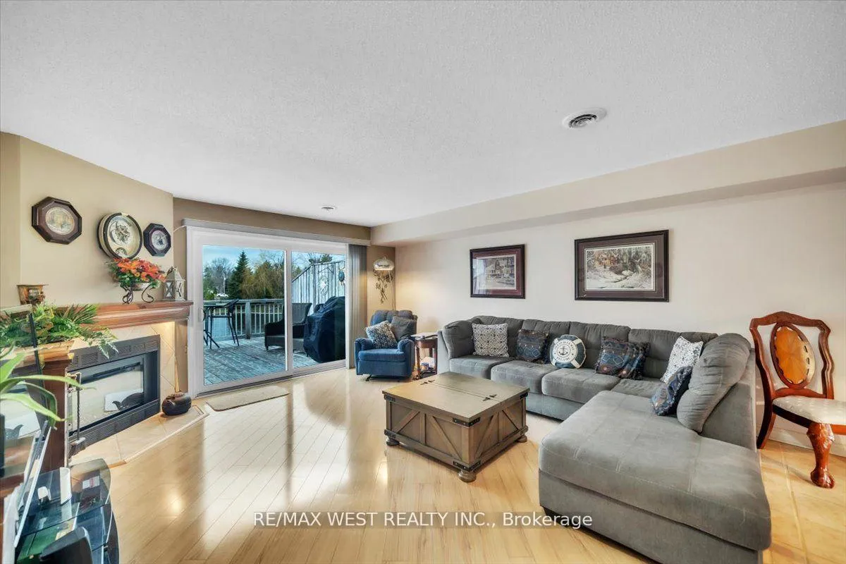 Photo 3 of Unit 9, 24 Laguna Parkway, Ramara, Brechin — HOMEH