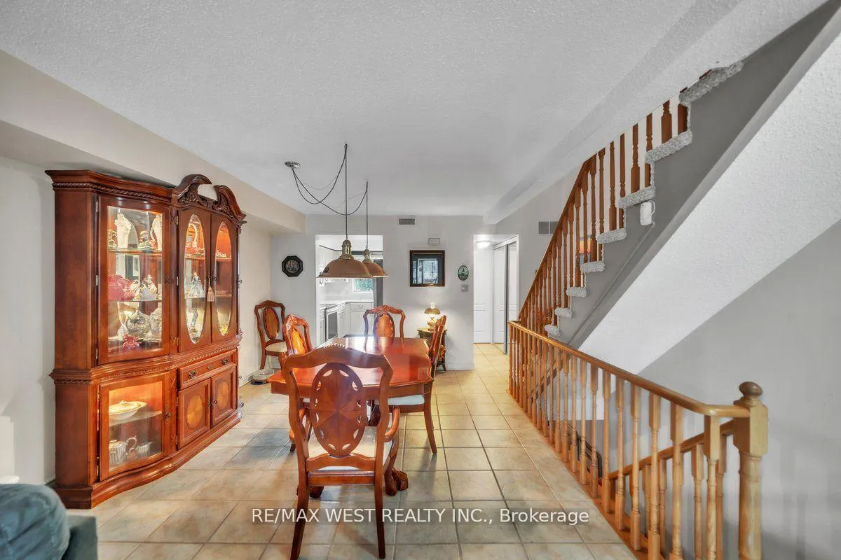 Photo 5 of Unit 9, 24 Laguna Parkway, Ramara, Brechin — HOMEH
