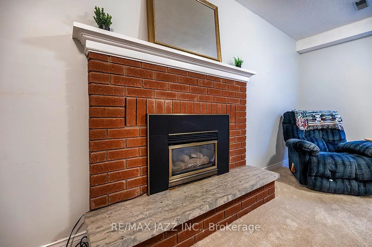 Photo 26 of 49 Hemmingway Drive, Clarington, Courtice — HOMEH