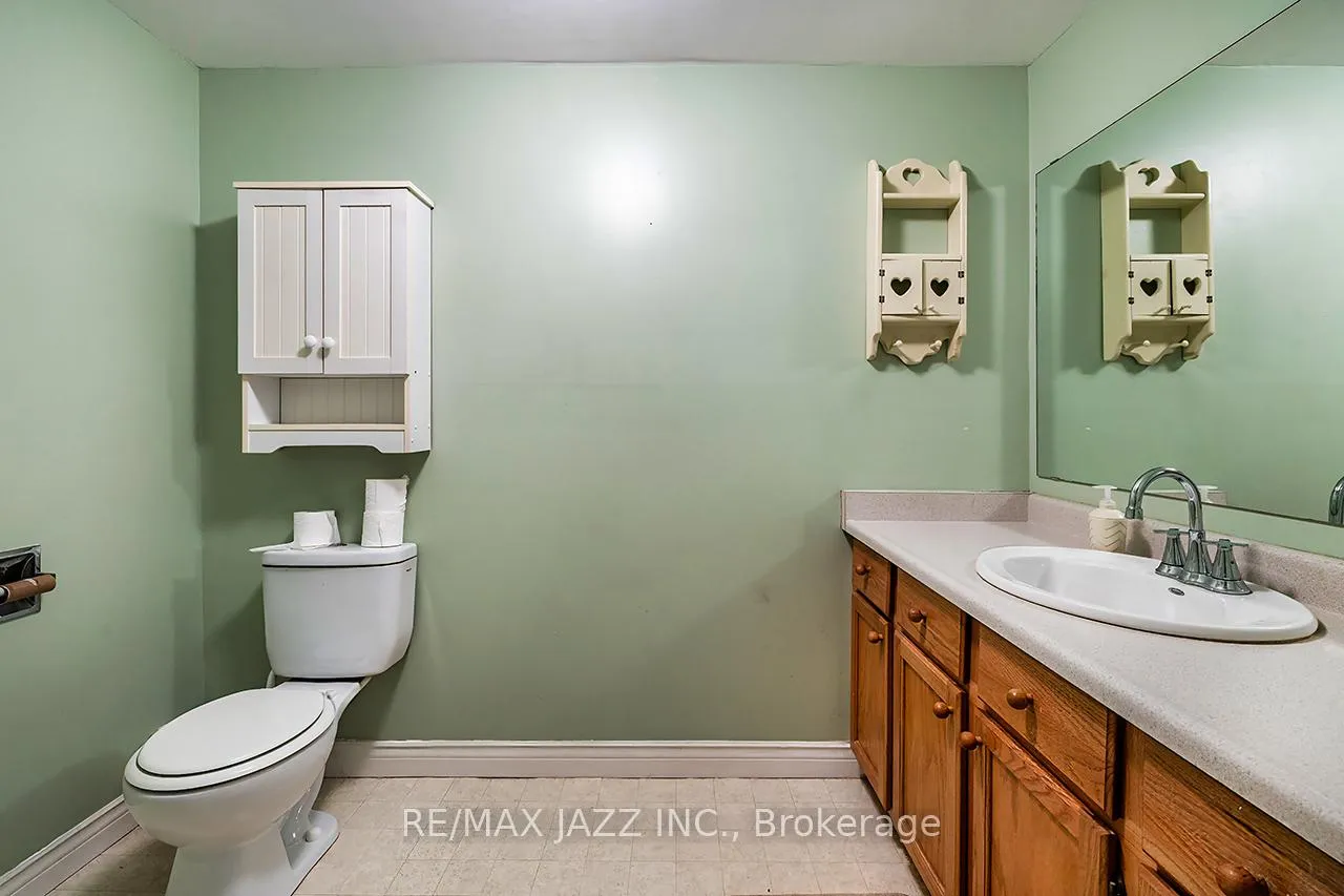 Photo 27 of 49 Hemmingway Drive, Clarington, Courtice — HOMEH