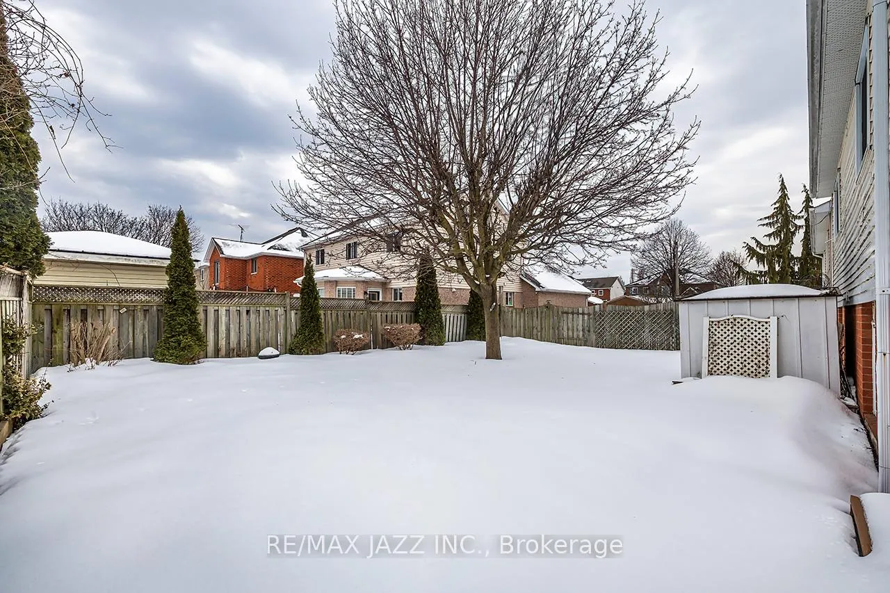 Photo 30 of 49 Hemmingway Drive, Clarington, Courtice — HOMEH
