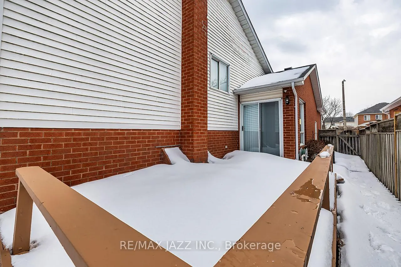 Photo 31 of 49 Hemmingway Drive, Clarington, Courtice — HOMEH