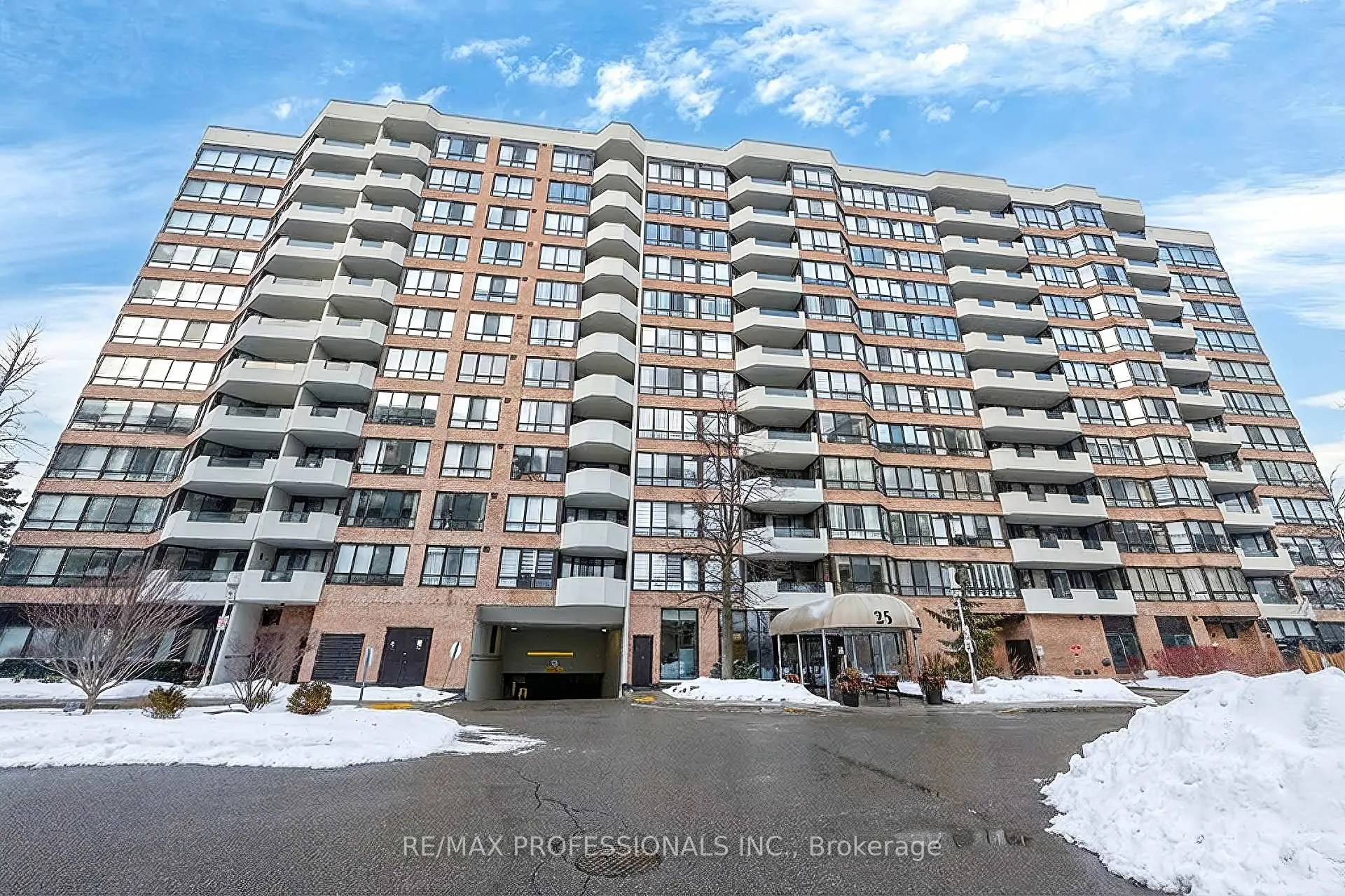 Photo 2 of Unit 924, 25 Austin Drive, Markham, Markville — HOMEH