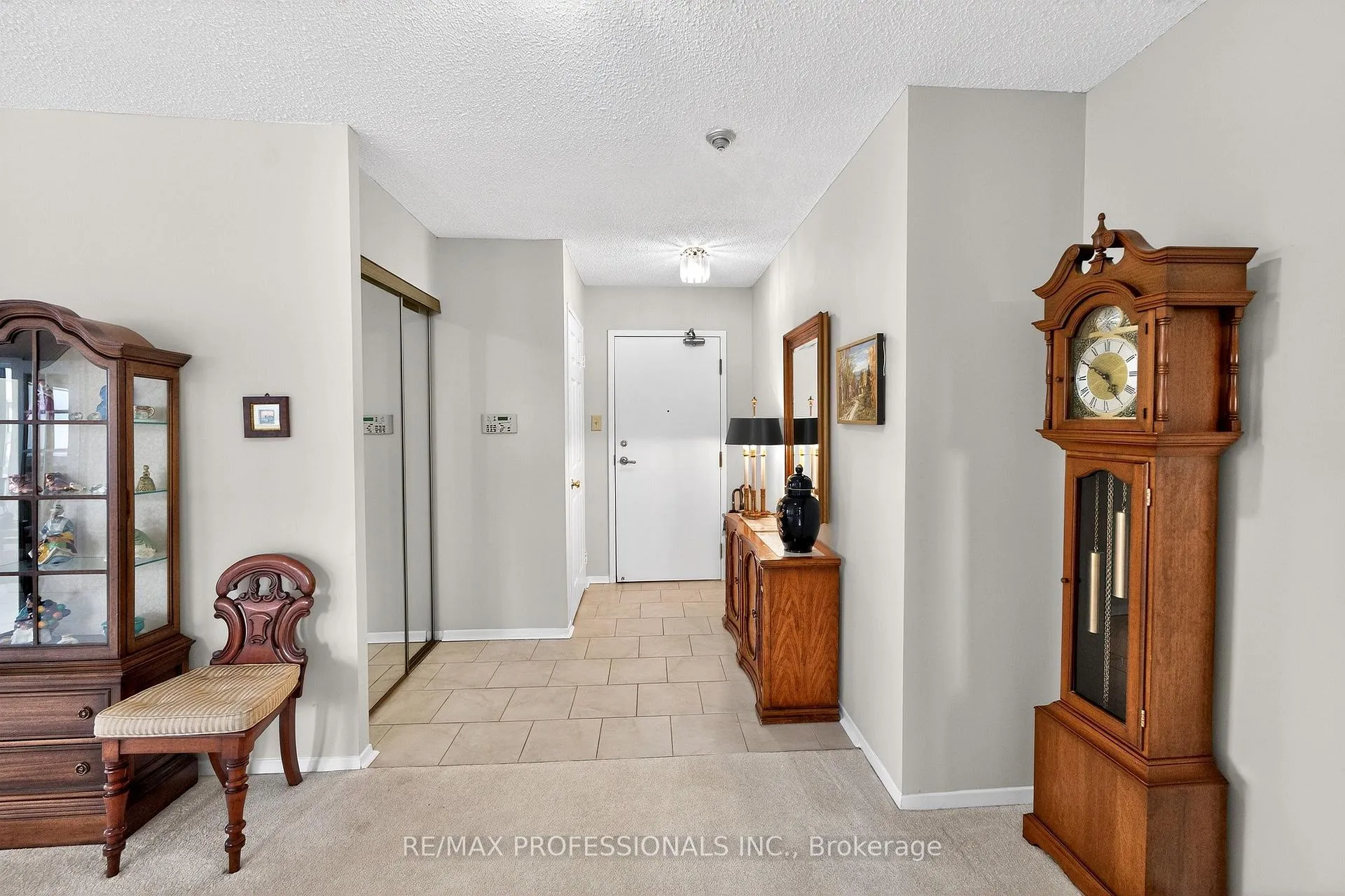 Photo 4 of Unit 924, 25 Austin Drive, Markham, Markville — HOMEH