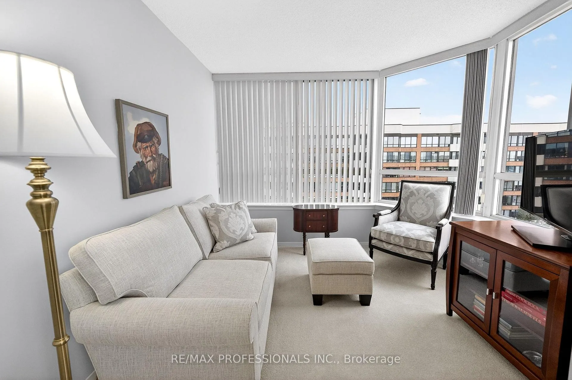 Photo 9 of Unit 924, 25 Austin Drive, Markham, Markville — HOMEH