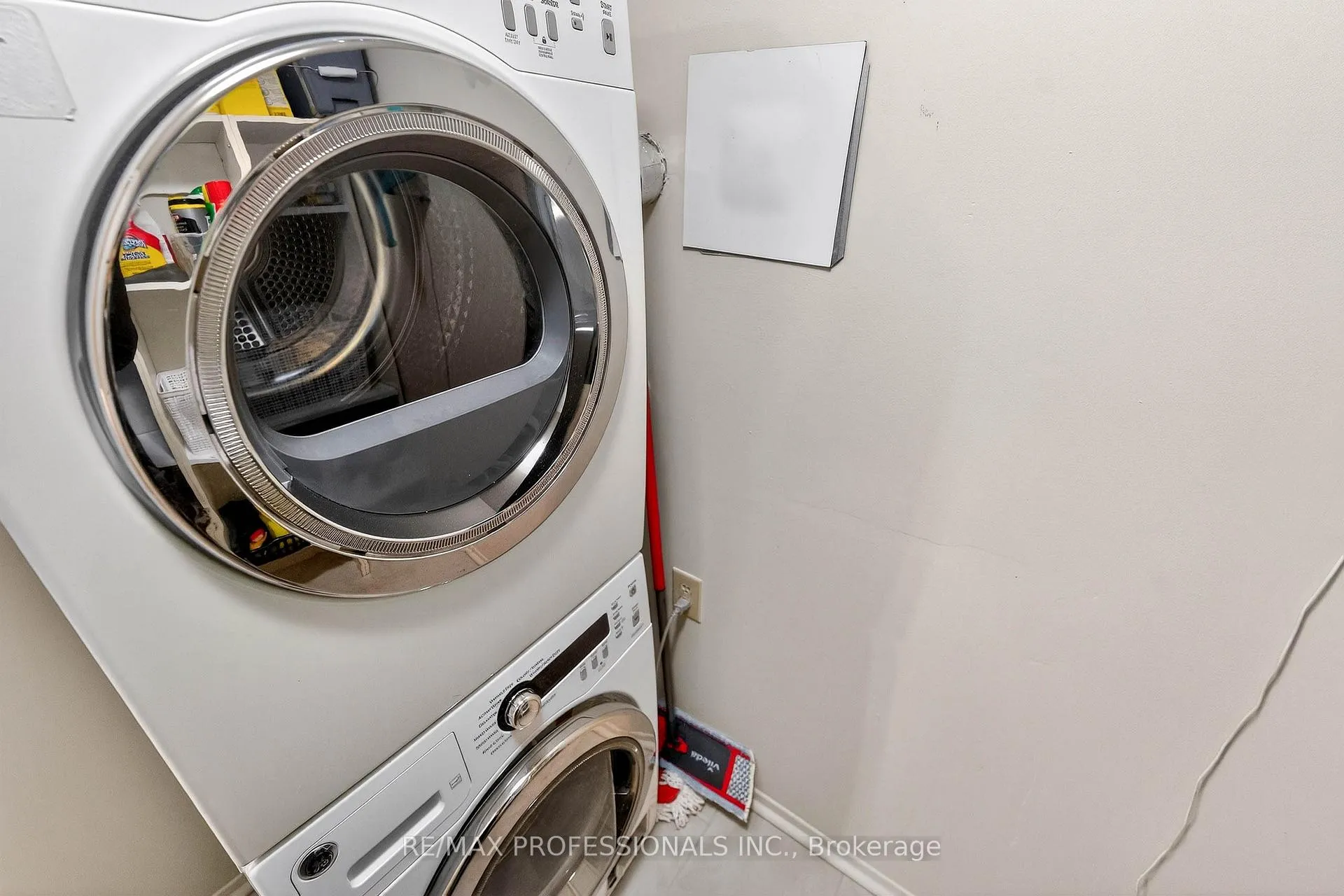 Photo 32 of Unit 924, 25 Austin Drive, Markham, Markville — HOMEH
