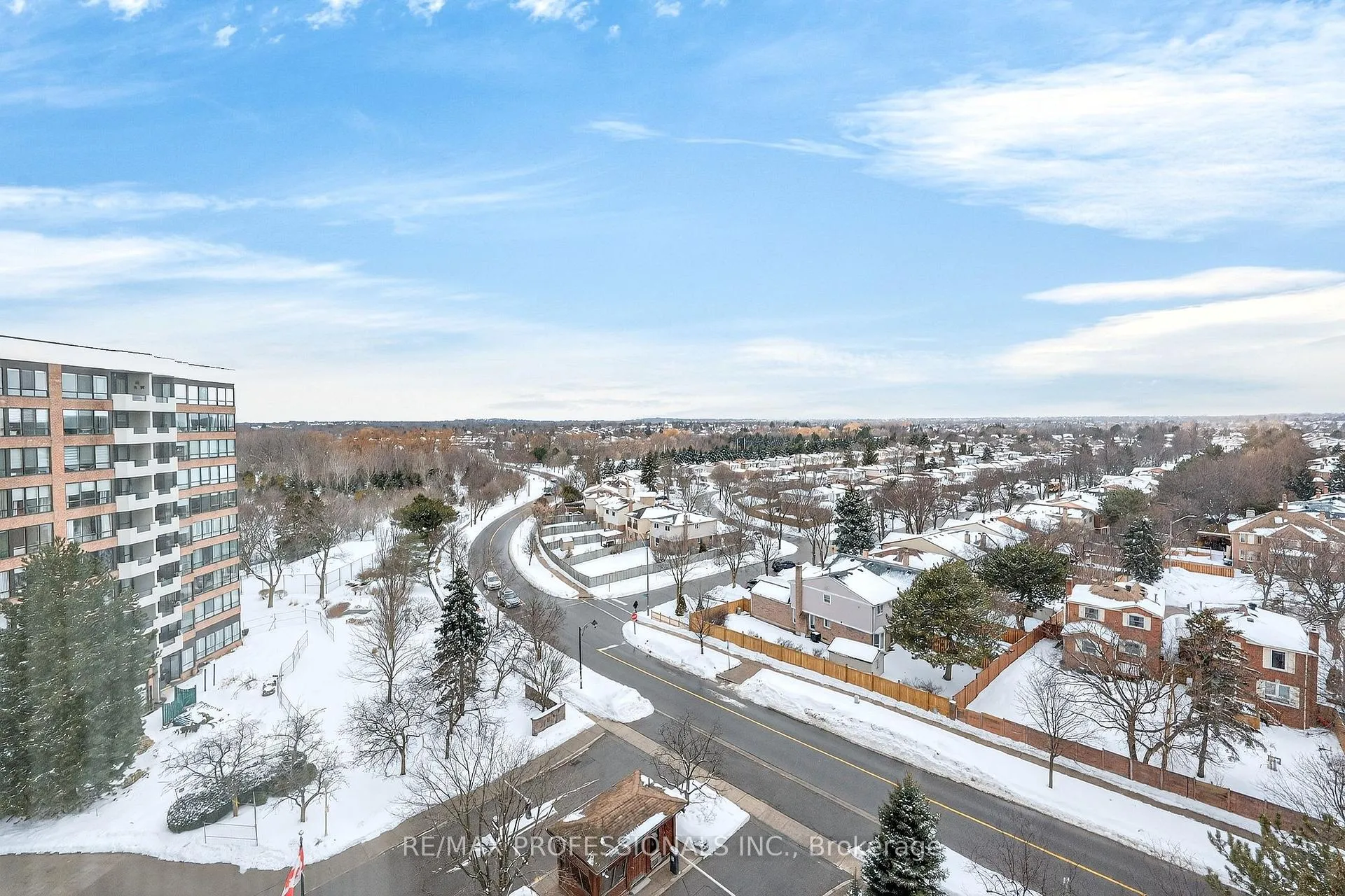 Photo 35 of Unit 924, 25 Austin Drive, Markham, Markville — HOMEH