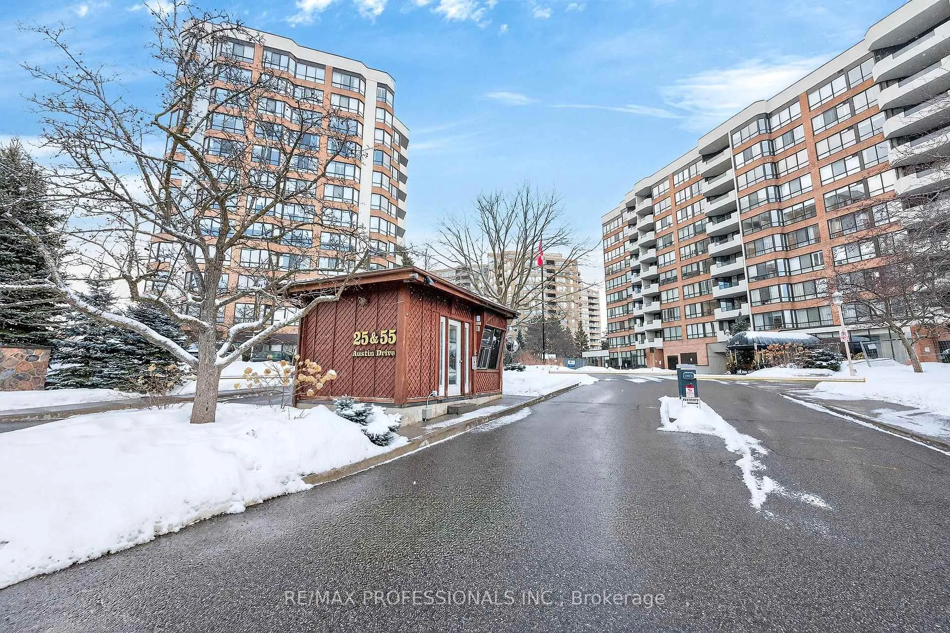 Photo 48 of Unit 924, 25 Austin Drive, Markham, Markville — HOMEH