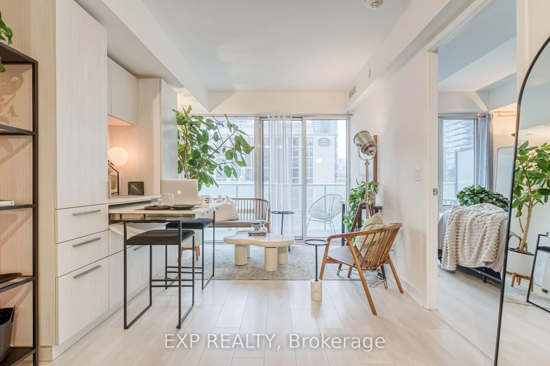 Photo 12 of Unit 911, 501 Yonge Street, Toronto, Church-Yonge Corridor — HOMEH