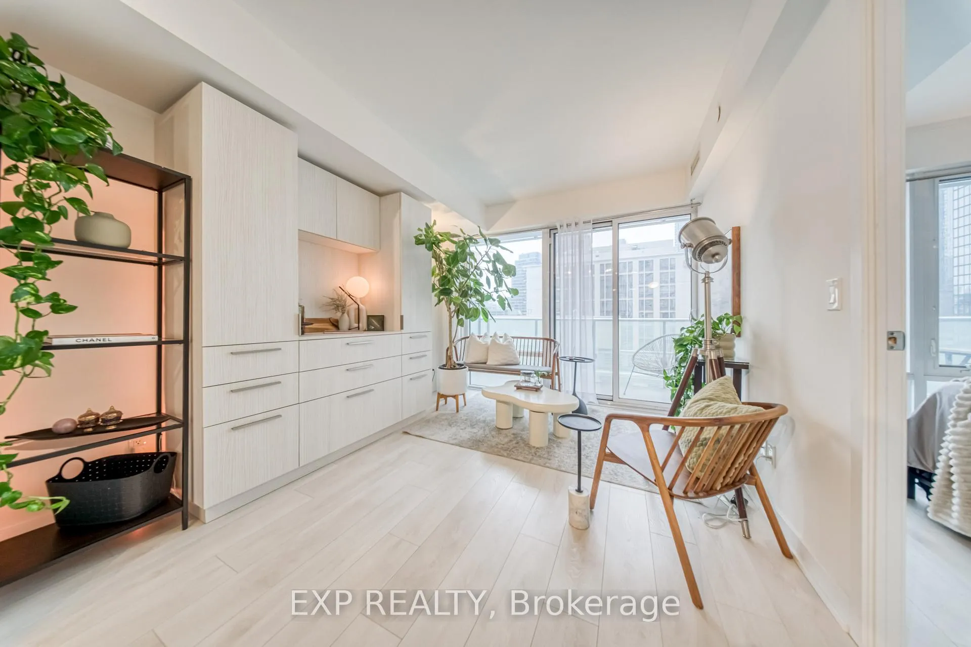 Photo 16 of Unit 911, 501 Yonge Street, Toronto, Church-Yonge Corridor — HOMEH