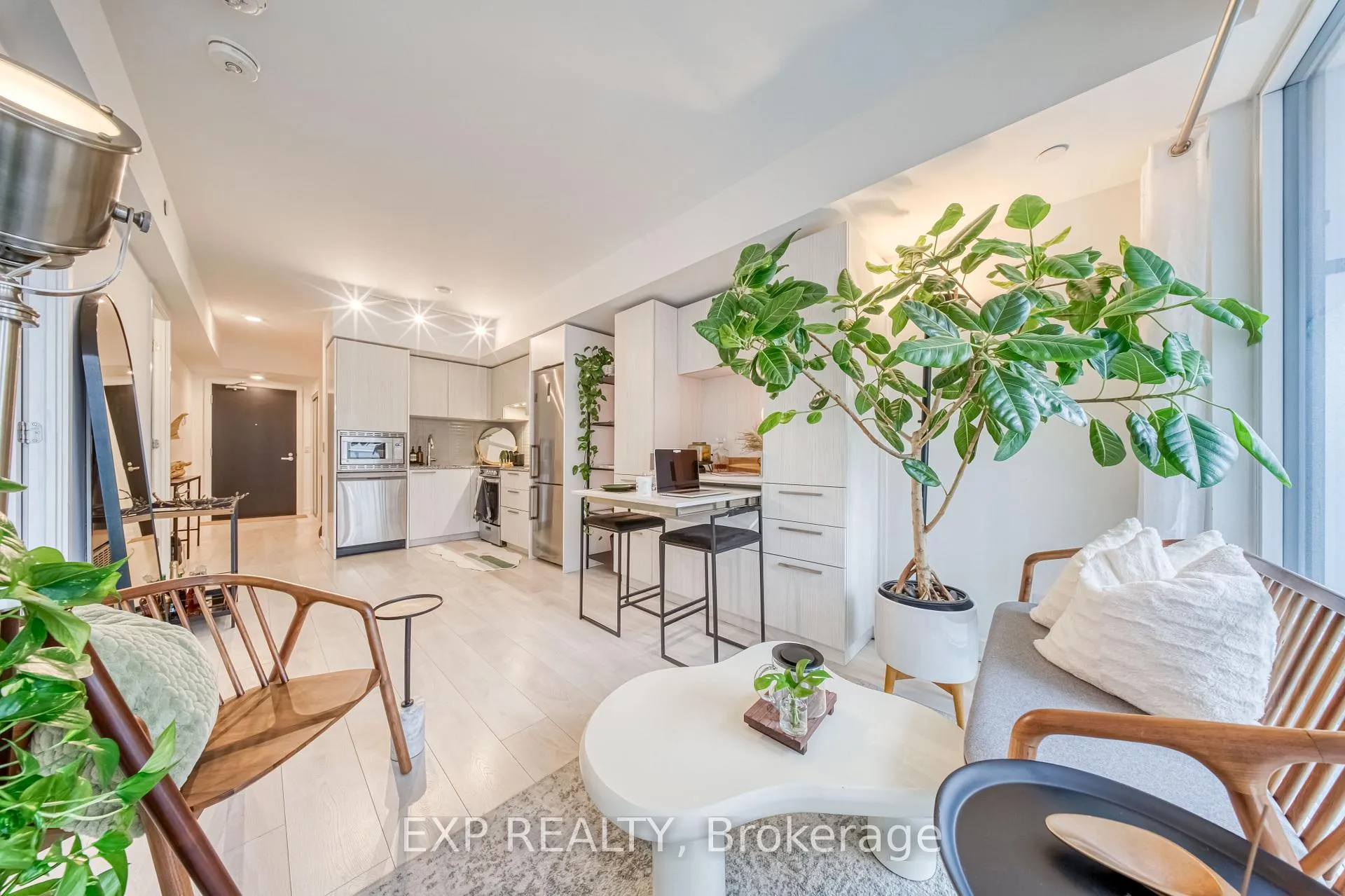Photo 18 of Unit 911, 501 Yonge Street, Toronto, Church-Yonge Corridor — HOMEH