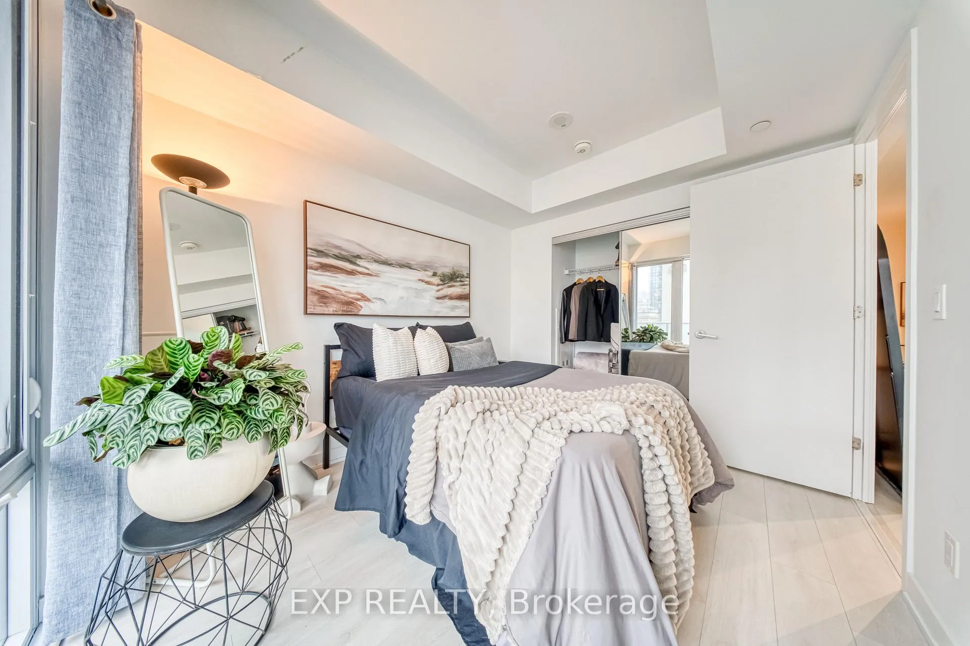 Photo 23 of Unit 911, 501 Yonge Street, Toronto, Church-Yonge Corridor — HOMEH