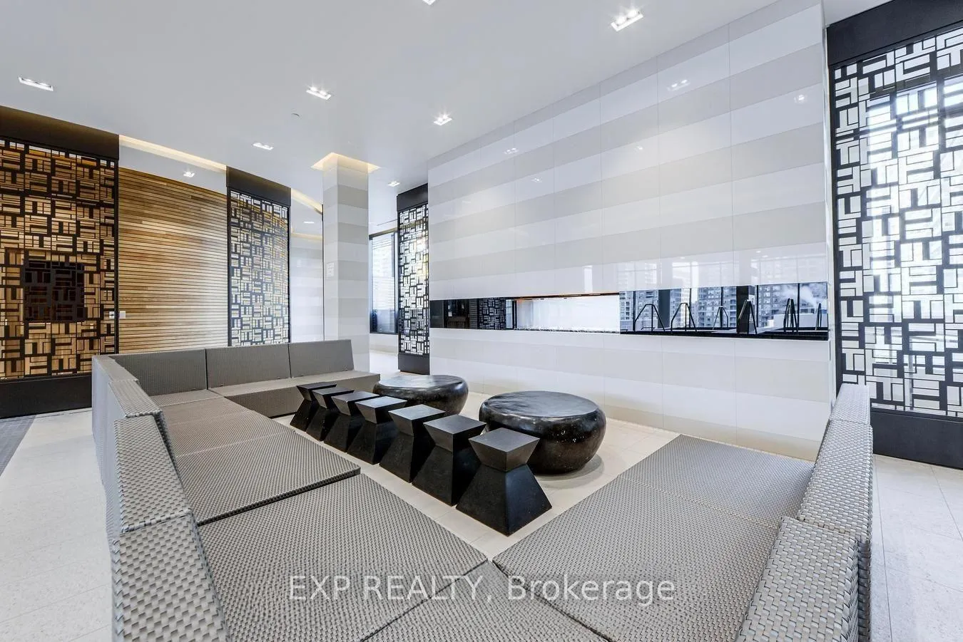 Photo 33 of Unit 911, 501 Yonge Street, Toronto, Church-Yonge Corridor — HOMEH