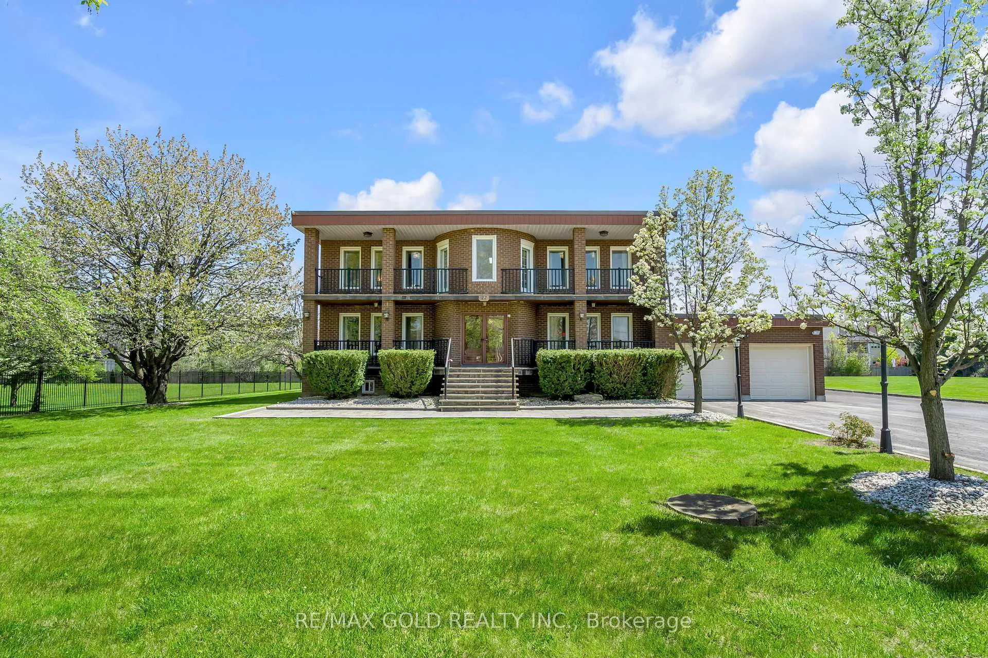 Photo 1 of 22 Tortoise Court, Brampton, Vales of Castlemore — HOMEH