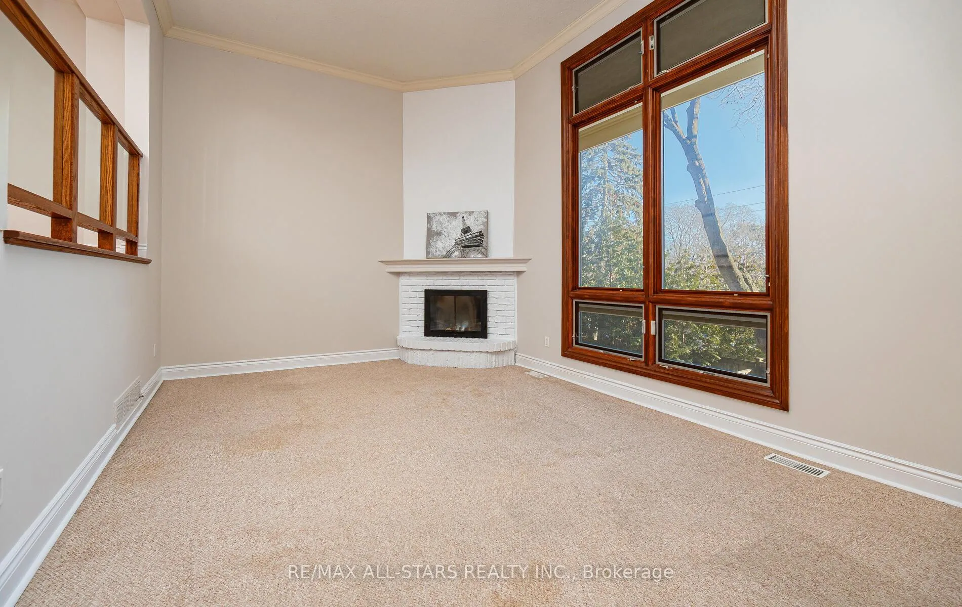 Photo 7 of 6 Hepworth Way, Markham, Markham Village — HOMEH