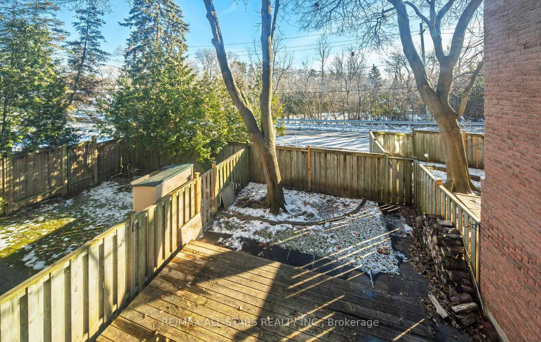 Photo 9 of 6 Hepworth Way, Markham, Markham Village — HOMEH