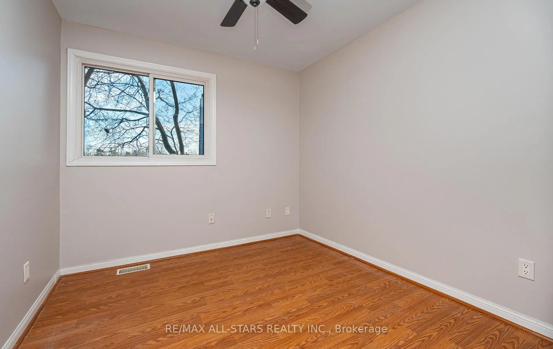 Photo 32 of 6 Hepworth Way, Markham, Markham Village — HOMEH