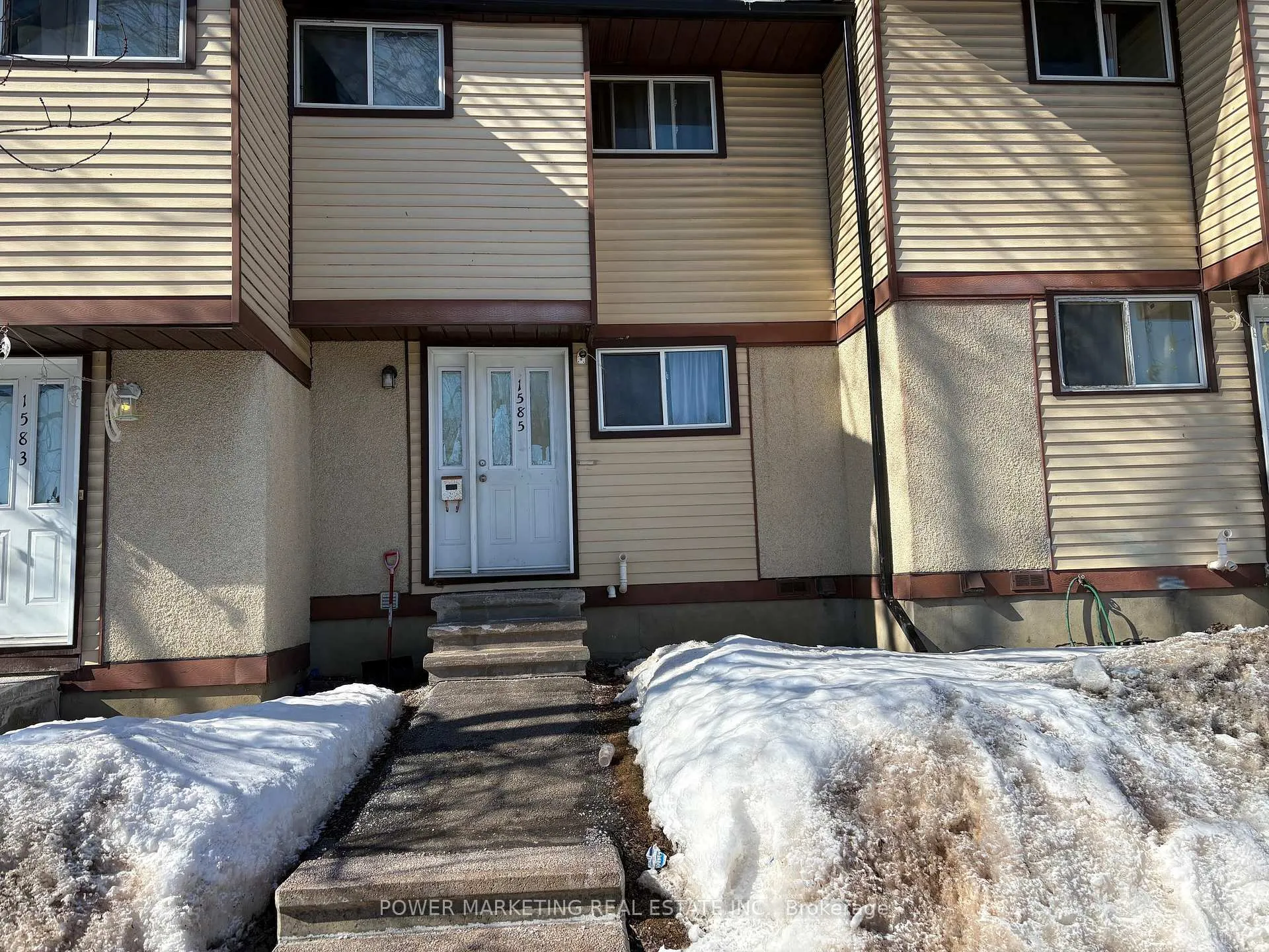 Photo 1 of 1585 Feather Lane, Ottawa, Sawmill Creek/Timbermill — HOMEH