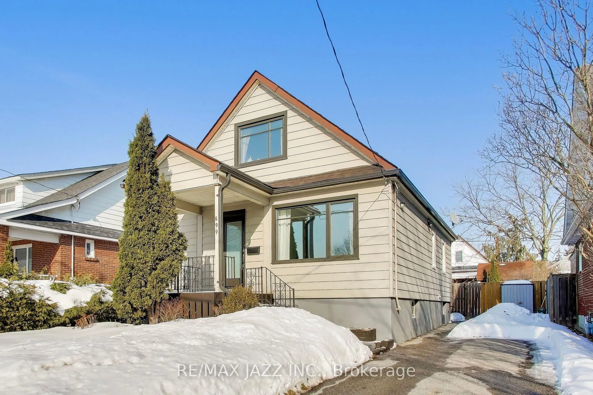 Photo 1 of 699 Hortop Street, Oshawa, Centennial — HOMEH