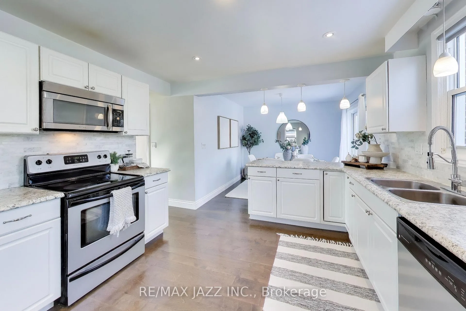 Photo 9 of 699 Hortop Street, Oshawa, Centennial — HOMEH