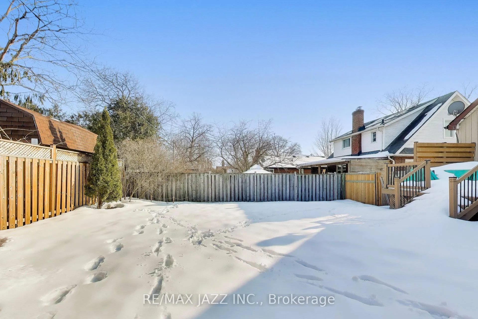 Photo 30 of 699 Hortop Street, Oshawa, Centennial — HOMEH