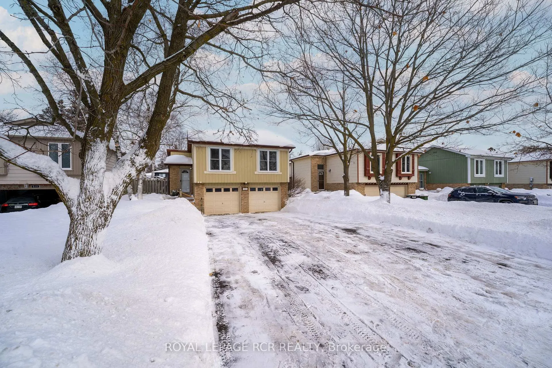 Photo 1 of 311 Whitehead Crescent, Caledon, Bolton North — HOMEH
