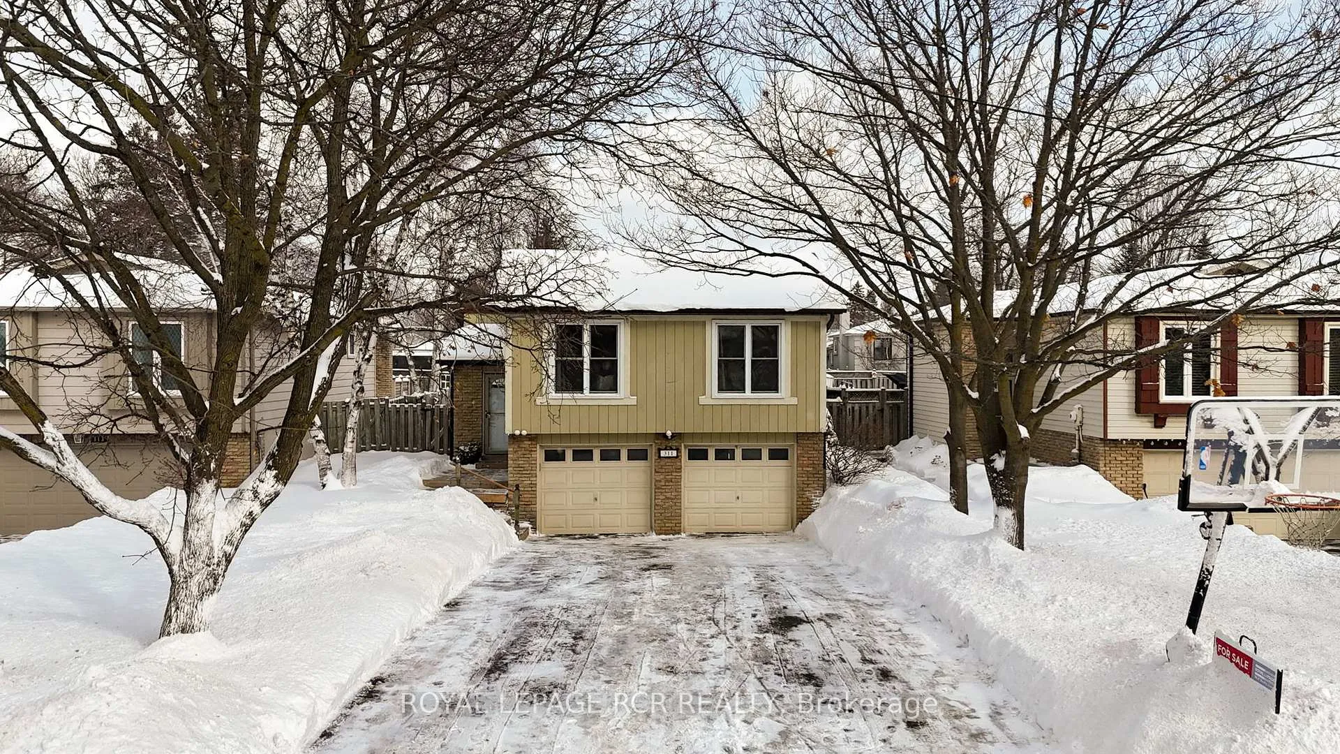 Photo 2 of 311 Whitehead Crescent, Caledon, Bolton North — HOMEH