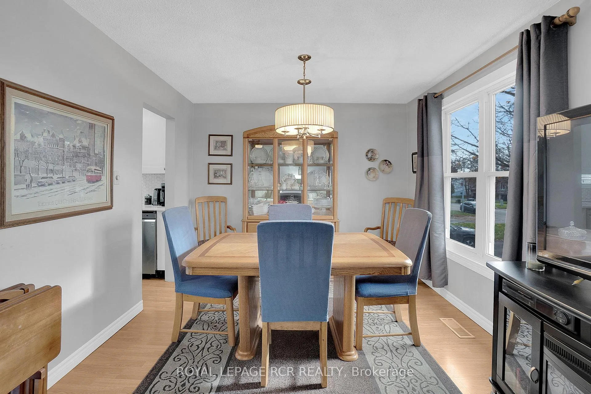 Photo 16 of 311 Whitehead Crescent, Caledon, Bolton North — HOMEH
