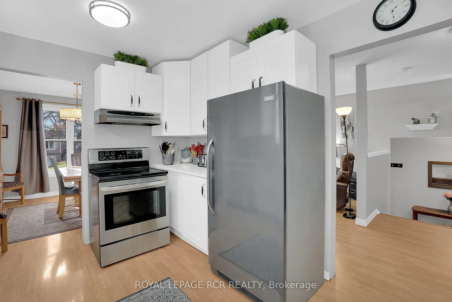 Photo 18 of 311 Whitehead Crescent, Caledon, Bolton North — HOMEH