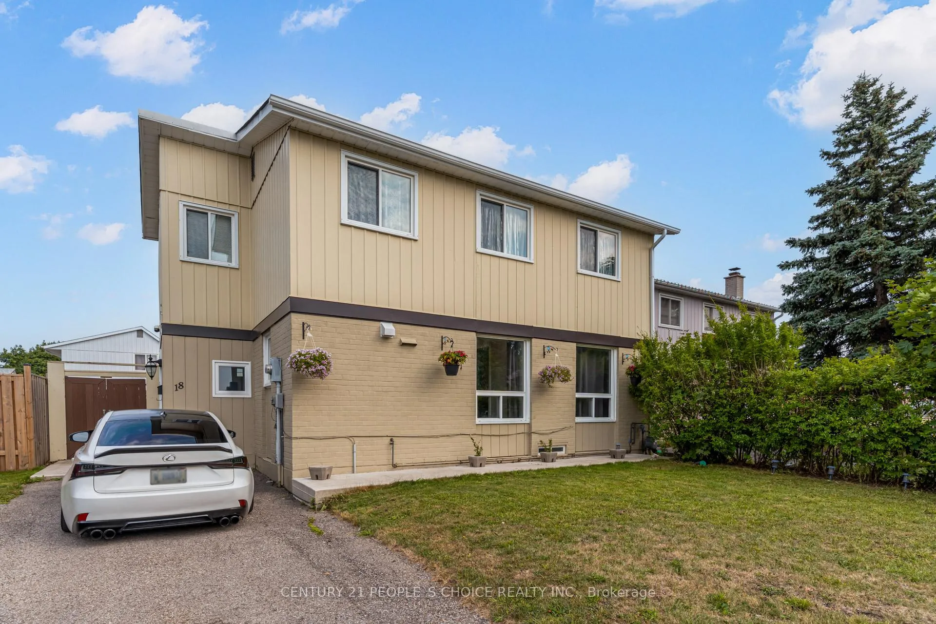 Photo 3 of 18 Hernon Court, Brampton, Central Park — HOMEH